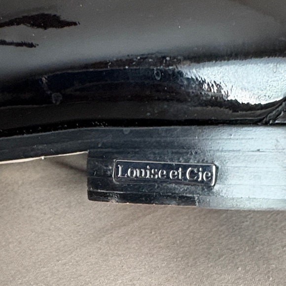 Louise et Cie Black Patent Loafers - Picture 2 of 13